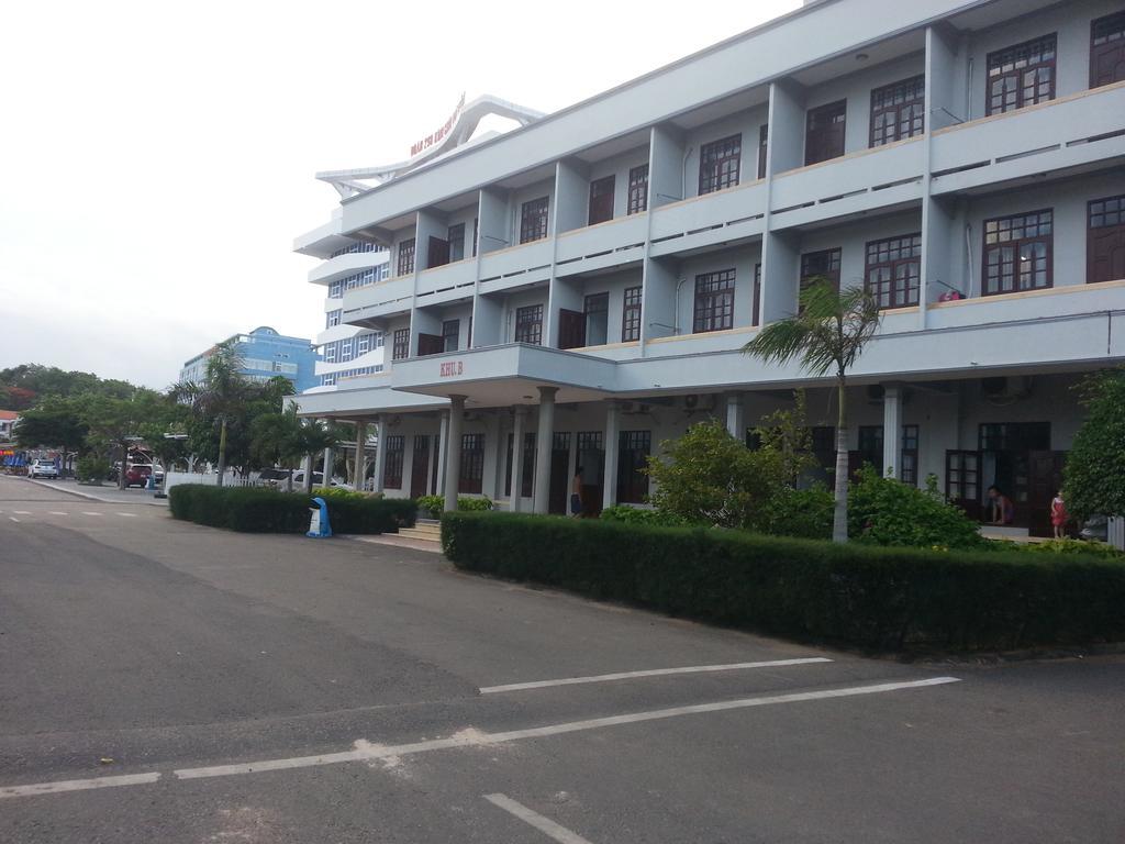 Hoang Oanh Motel 롱하이 외부 사진